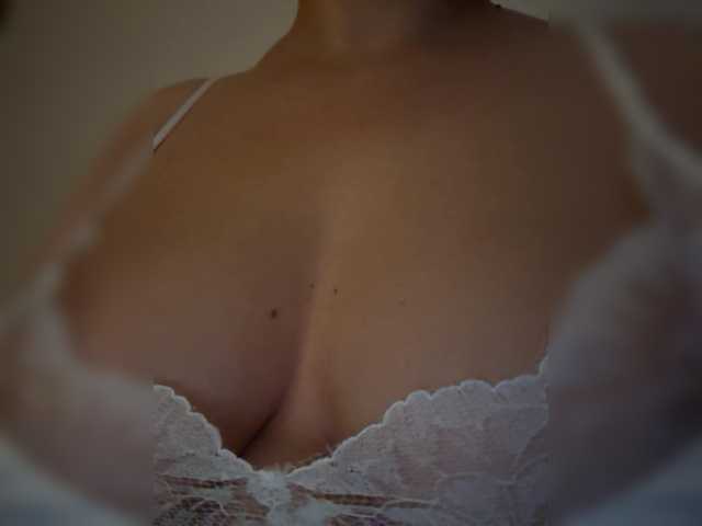 KHADISUN live cam on BongaCams