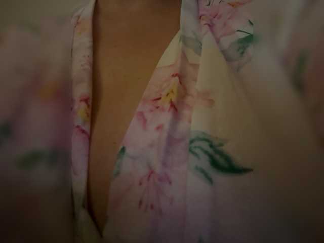 KHADISUN live cam on BongaCams