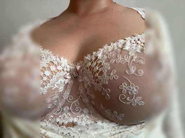 KHADISUN live cam on BongaCams