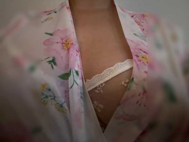 KHADISUN live cam on BongaCams