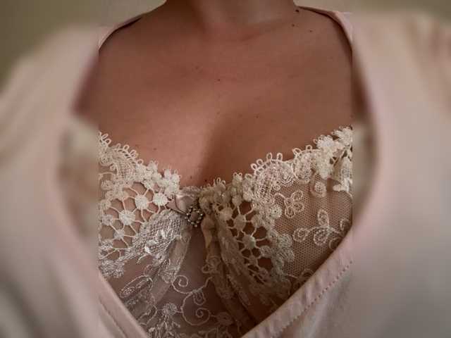 KHADISUN live cam on BongaCams