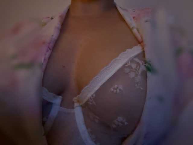 KHADISUN live cam on BongaCams