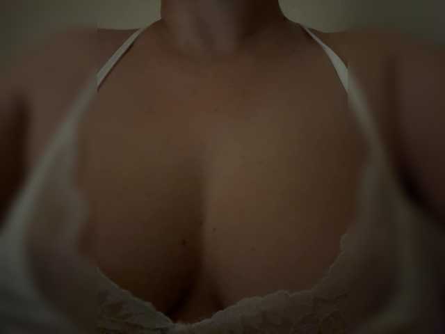 KHADISUN live webcam show