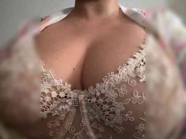 Model: Nicolesmith