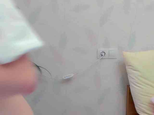 Kelly-Klein webcam