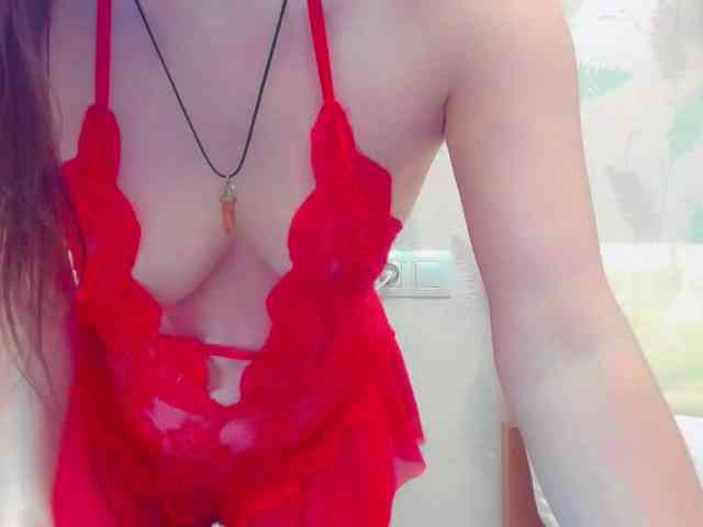 Kelly-Klein webcam