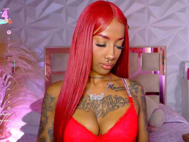 Madisson3333 live cam on BongaCams