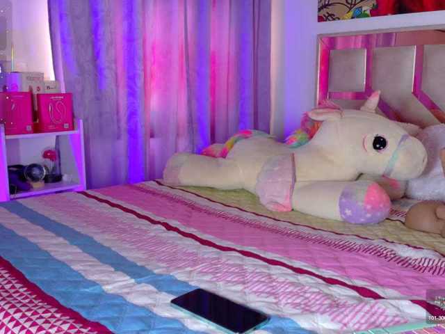 Madisson3333 live cam on BongaCams
