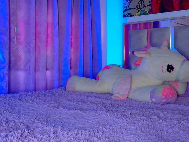 Madisson3333 live cam on BongaCams