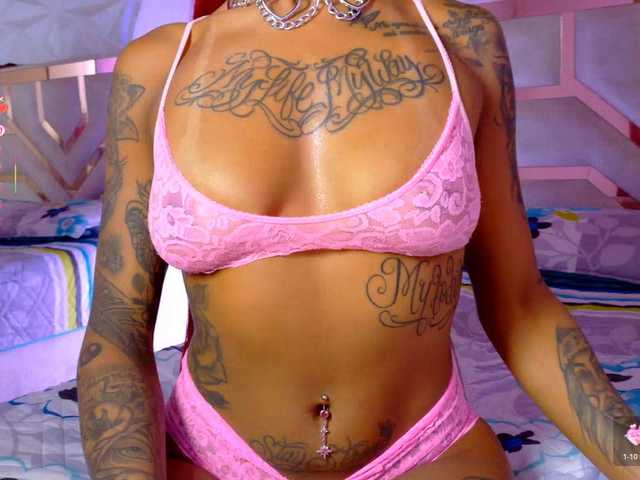 Madisson3333 live cam on BongaCams