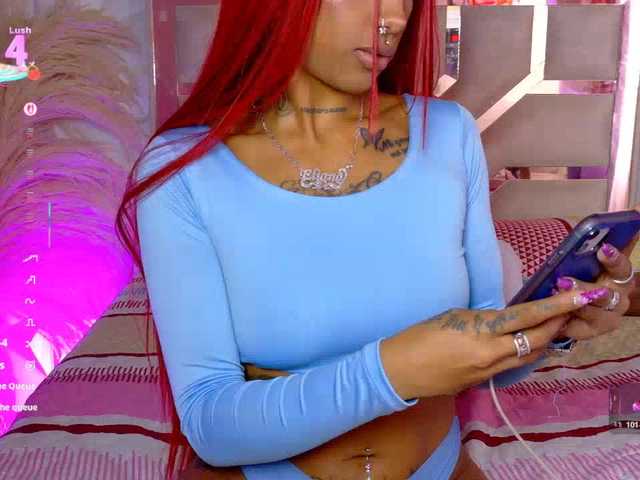 Madisson3333 live cam on BongaCams