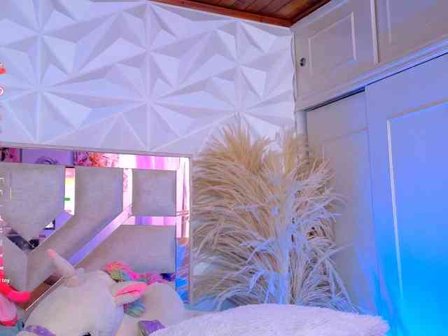 Madisson021 webcam