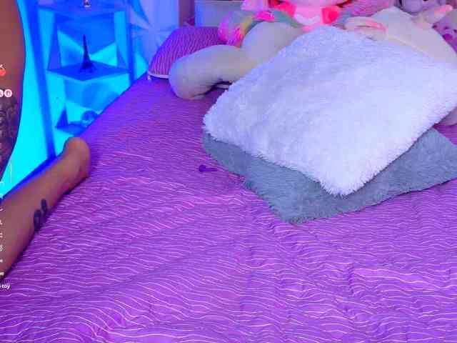 Madisson021 webcam
