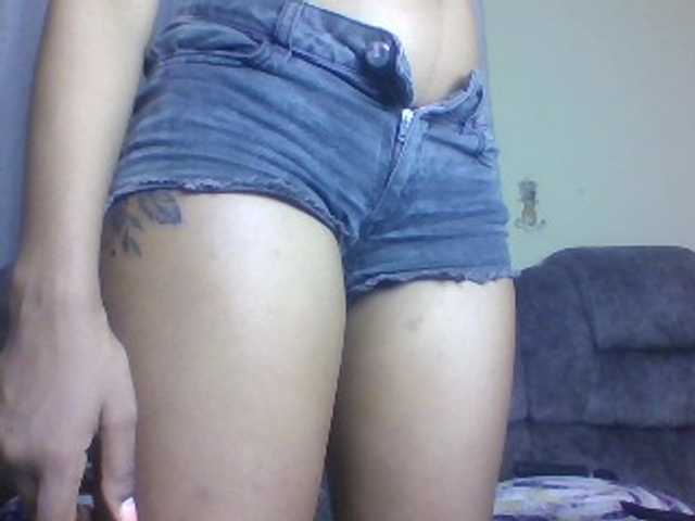 Bad-gyl live cam on BongaCams