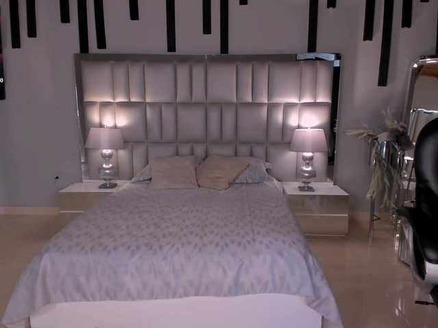 ValeriaRoldan live cam on BongaCams