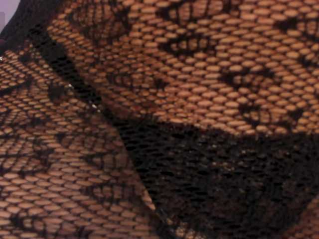 ValeriaRoldan live cam on BongaCams