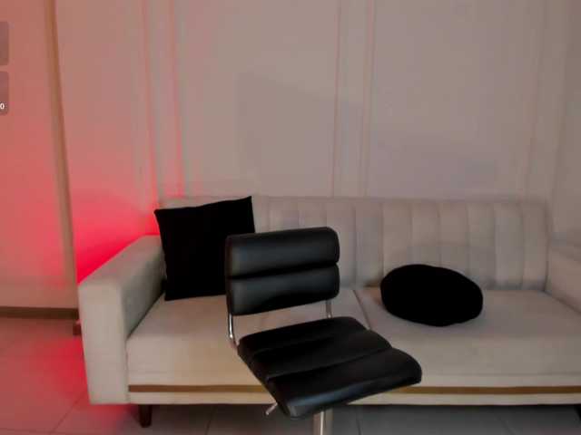 ValeriaRoldan live webcam show