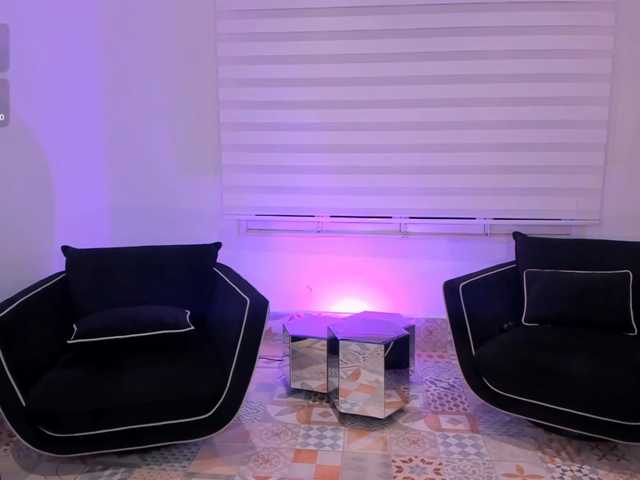 ValeriaRoldan live cam preview