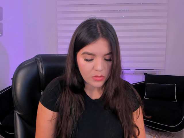 ValeriaRoldan live cam preview