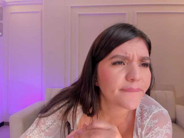 ValeriaRoldan live cam on BongaCams