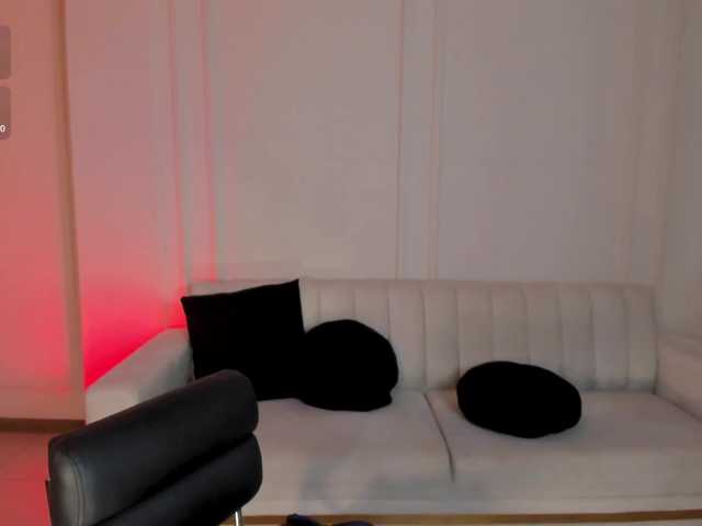 ValeriaRoldan live cam on BongaCams