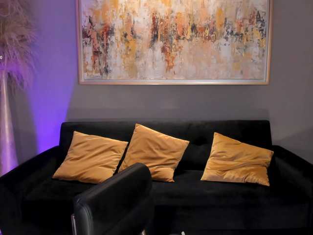 ValeriaRoldan live webcam show