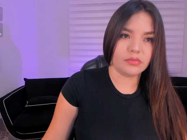 ValeriaRoldan live cam preview