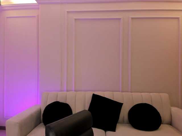 ValeriaRoldan live cam on BongaCams