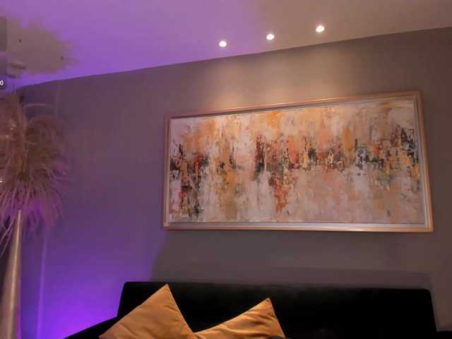ValeriaRoldan live webcam show