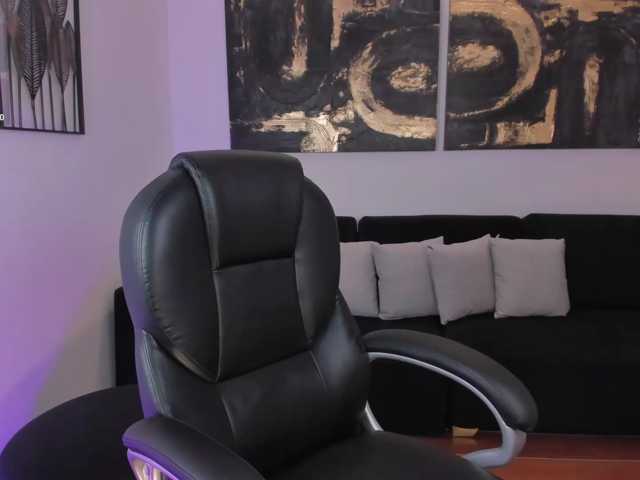 ValeriaRoldan live cam on BongaCams