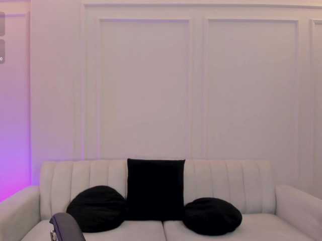 ValeriaRoldan live cam on BongaCams