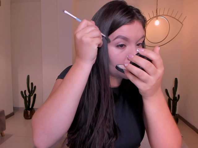 ValeriaRoldan live cam on UnifiedCams