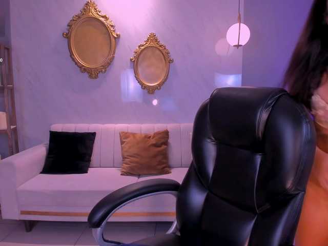 ValeriaRoldan's BongaCams show and profile