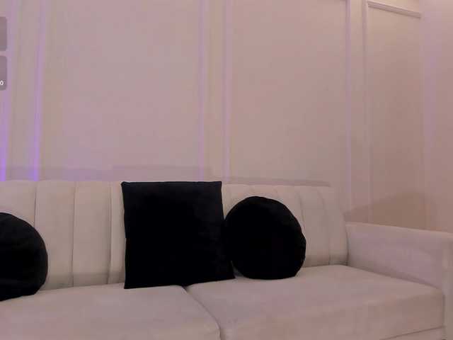 ValeriaRoldan live cam on BongaCams