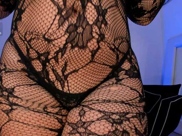 ValeriaRoldan live cam on BongaCams