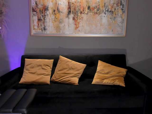 ValeriaRoldan live webcam show