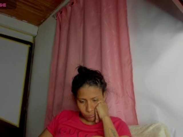 nentia-horny live cam on UnifiedCams