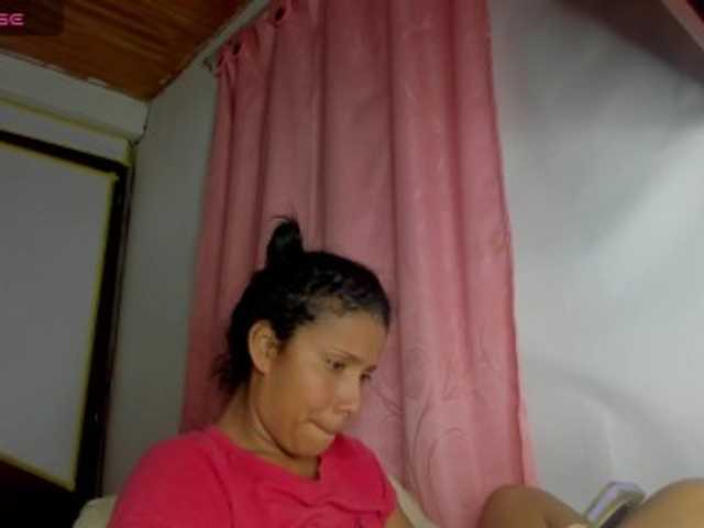 nentia-horny live cam on BongaCams