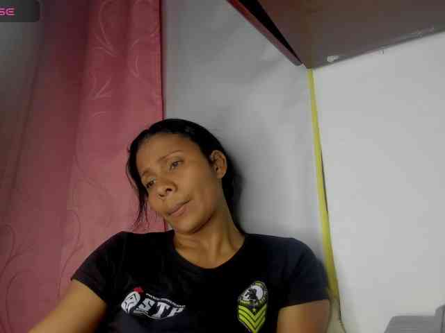 nenita-horny webcam