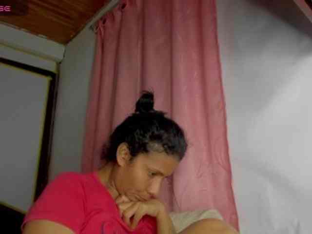 nenita-horny webcam