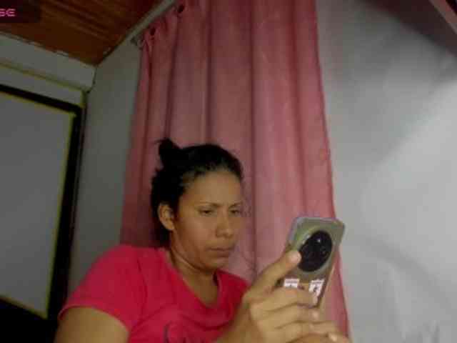 nenita-horny webcam