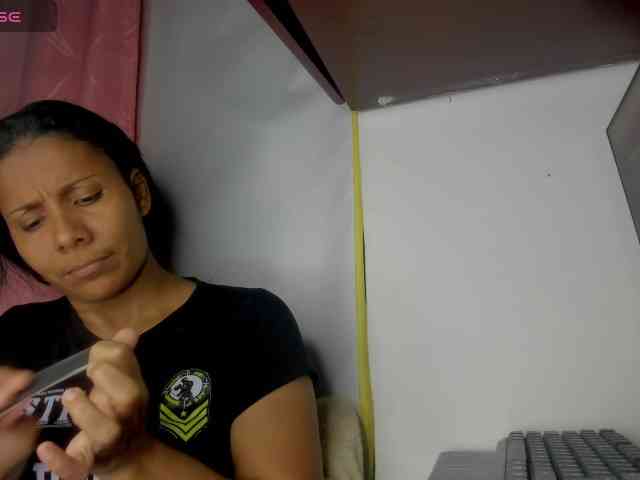 nenita-horny webcam