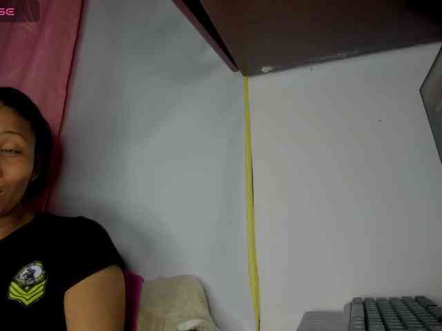 nenita-horny webcam