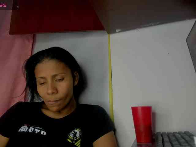 nenita-horny webcam