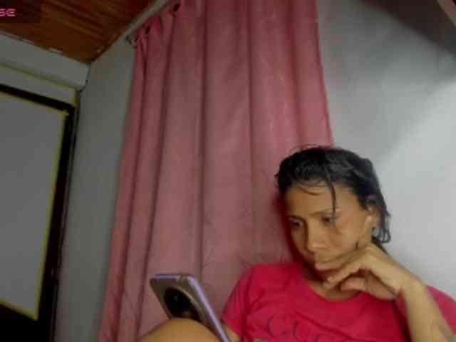 nenita-horny webcam