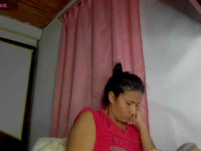 nenita-horny webcam
