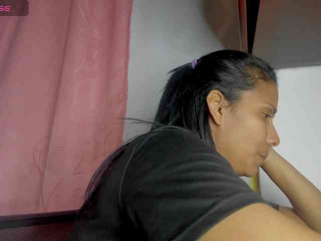 nenita-horny webcam
