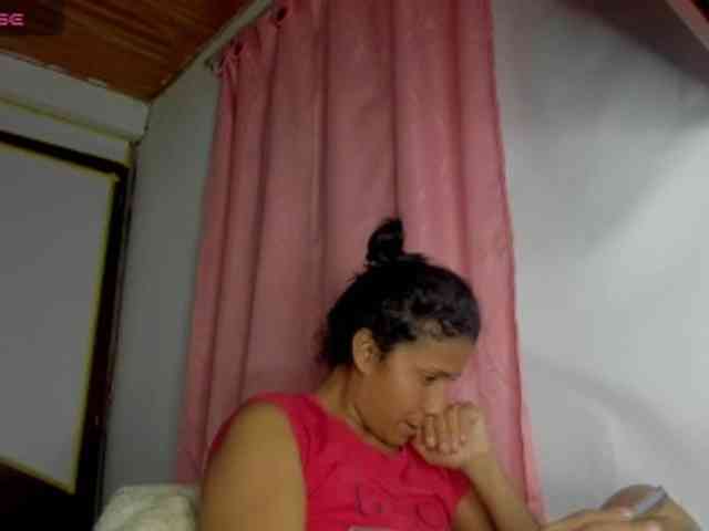 nenita-horny webcam