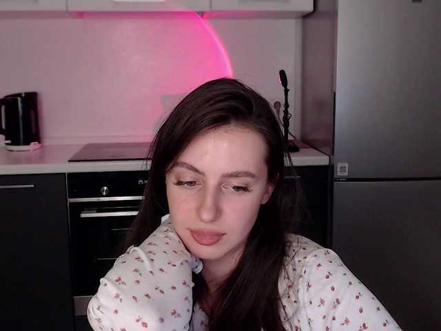 Lilijily live cam