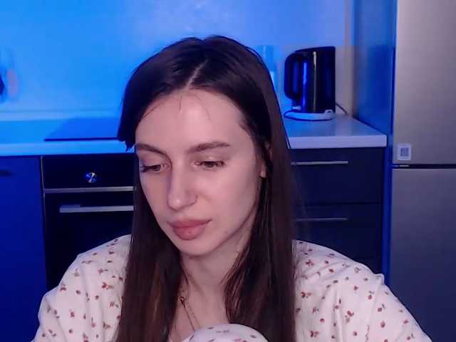 Lilijily live cam preview